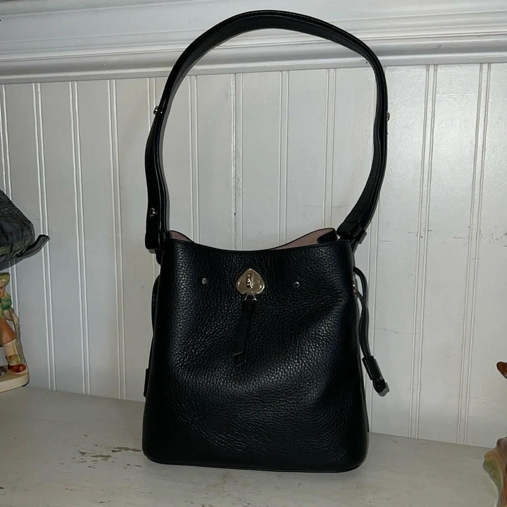 EUC Kate Spade black leather bucket purse bag